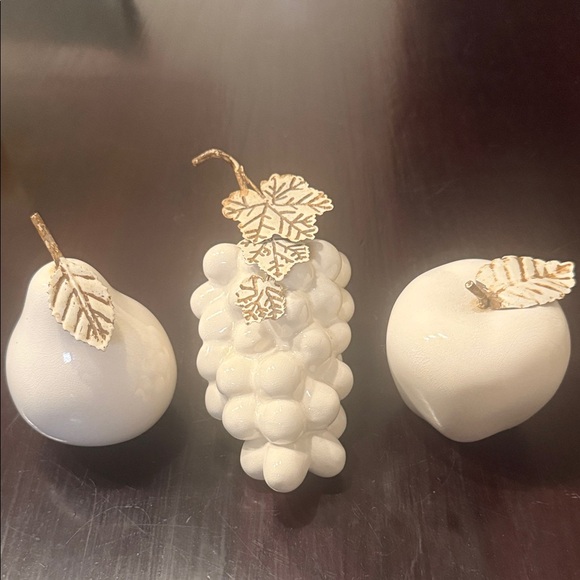 House Of Andaloo White Ceramic Fruit Decor Set - Picture 1 of 5